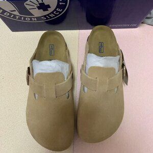 Birkenstock Women's Colgs narrow size 38